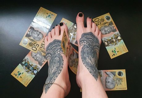 vi0let night Leaked OnlyFans Bilder