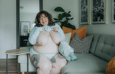pawg dicke onlyfans Kunst nackt Fotos