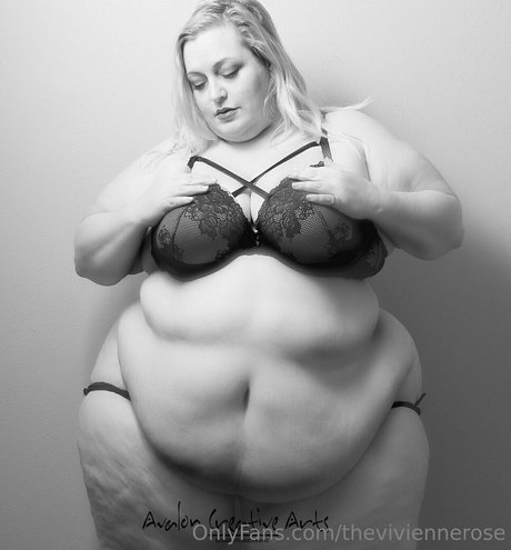 theviviennerose Nackt OnlyFans Porn