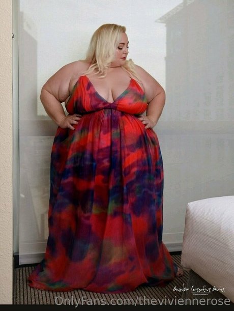 theviviennerose Nacktbilder geleakt OnlyFans Aufgedeckt