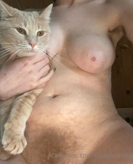 friskyfeline69 Nackt auf OnlyFans Leaks