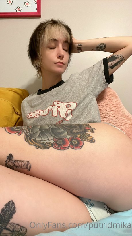 Putrid Nacktbilder von OnlyFans geleakt