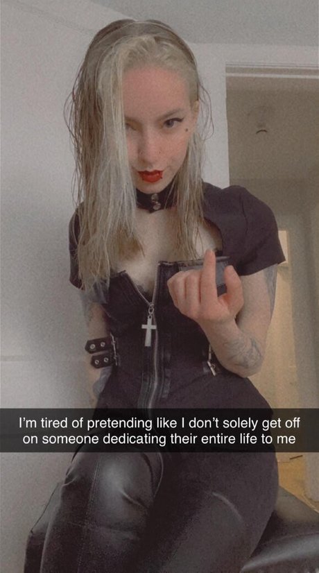 violets cabaret OnlyFans-Leaks