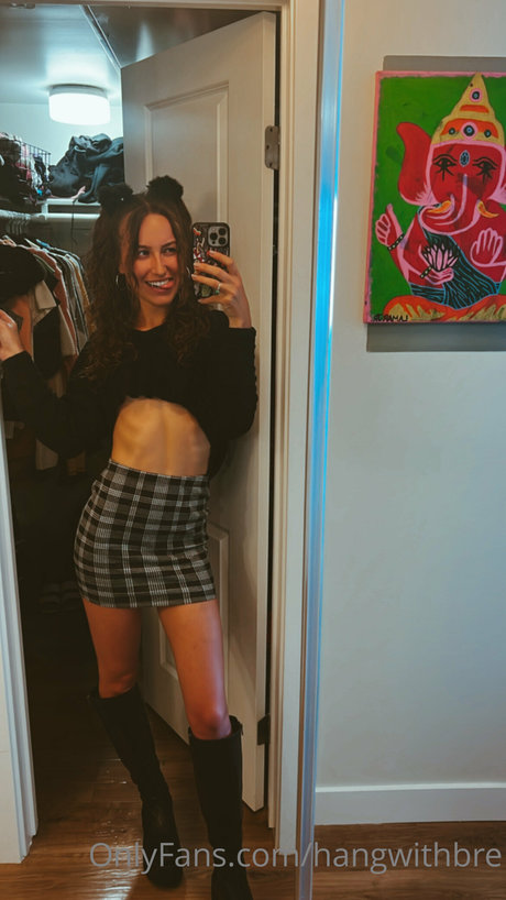 hang with bre Auf OnlyFans