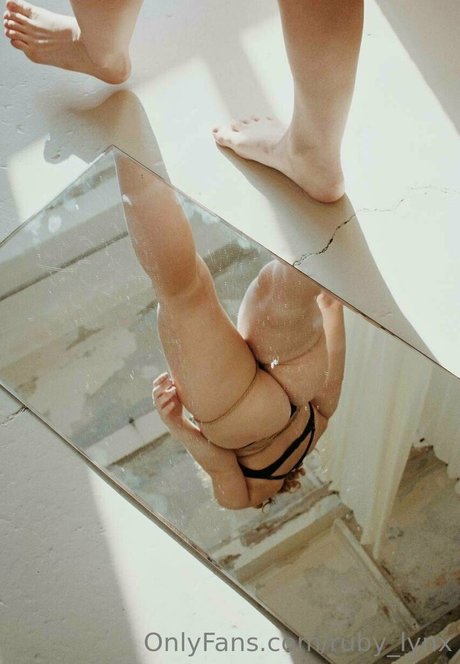 ruby lynx OnlyFans Leaj