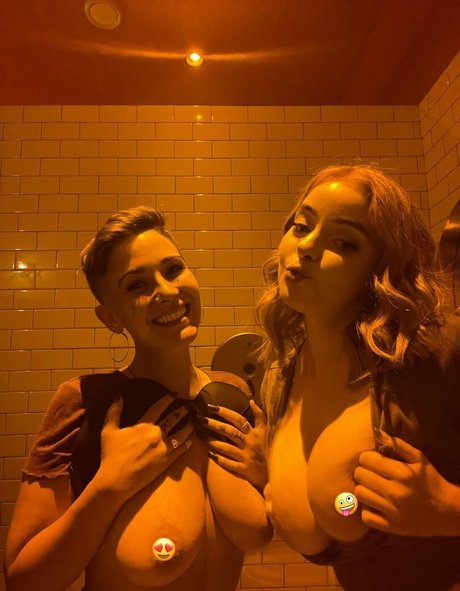 emilychestnut OnlyFans Sex