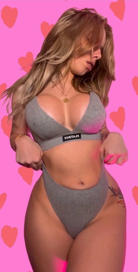 Zoeysummer Nacktbilder von OnlyFans