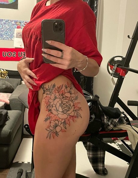 Zoeysummer OnlyFans geleakte Brüste