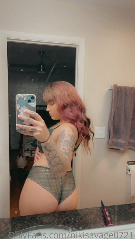 Nikisavage0721 OnlyFans geleakte Bilder