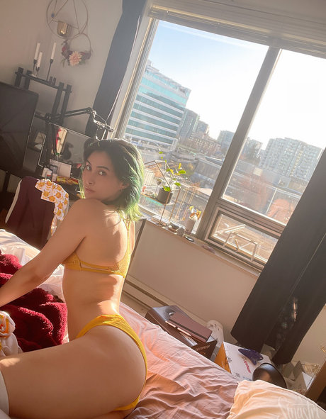 Sinastri Nackt auf OnlyFans Leak