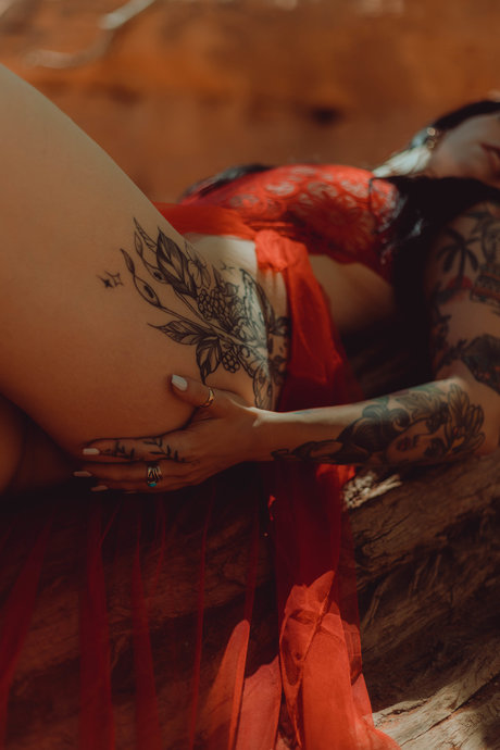 Thatsoraven95 Porn OnlyFans Leaks