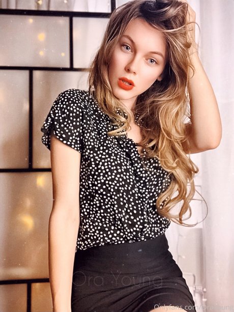 Ora Young NurlyFans-Brüste