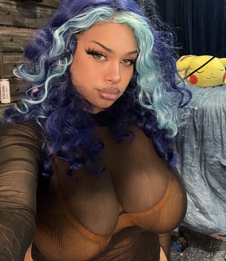 Lia Bluemoon OnlyFans Pornografie