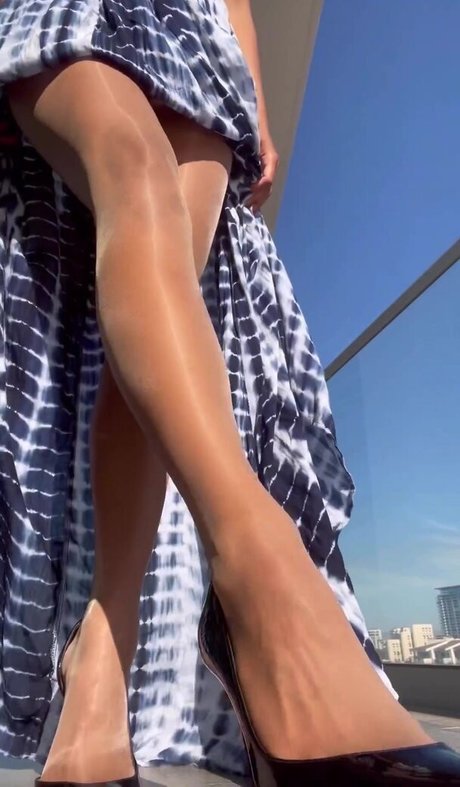 Simone Honey OnlyFans NSFW