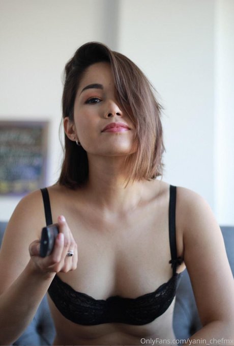 Yanin campos_ Leaked OnlyFans Bilder