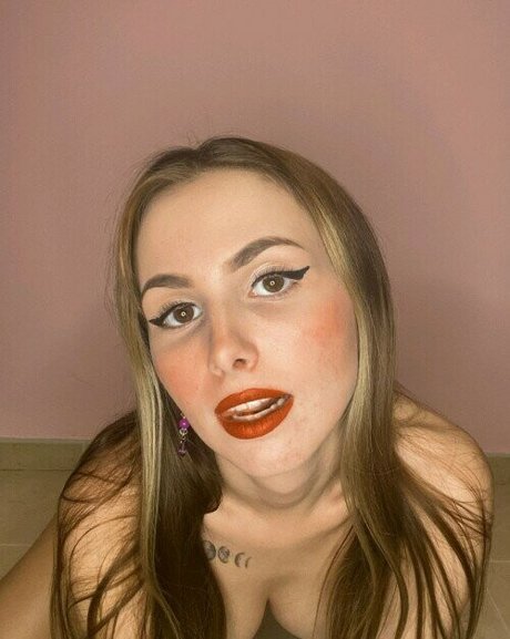 nuriacaldenteyy Oben ohne OnlyFans