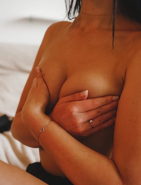 lrsrfrt Nacktbilder OnlyFans geleakt