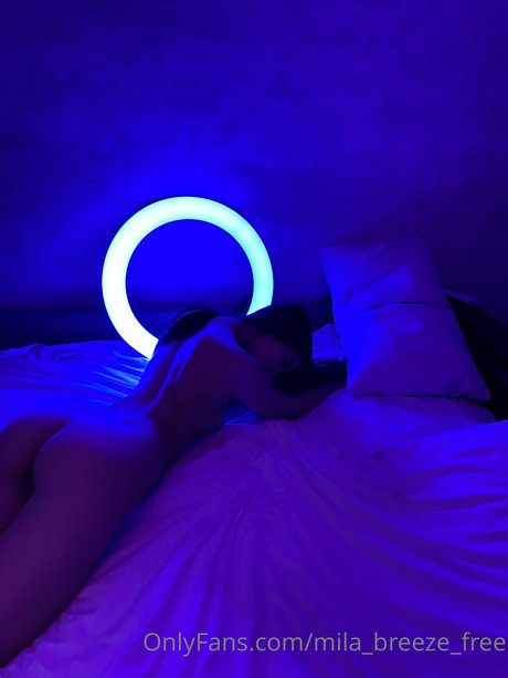 Mila Breeze OnlyFans-Fotos