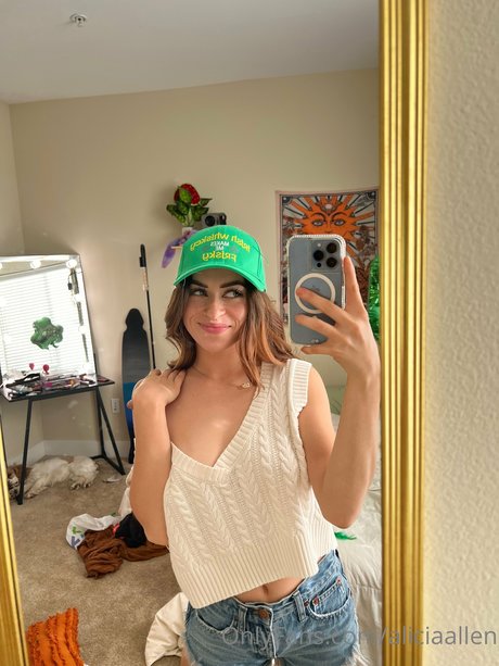 Alicia Allen OnlyFans Leaj