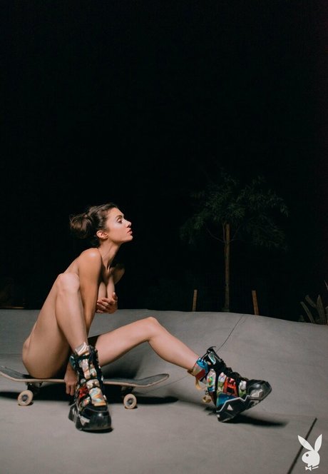 Noel Leon OnlyFans nackte Brüste