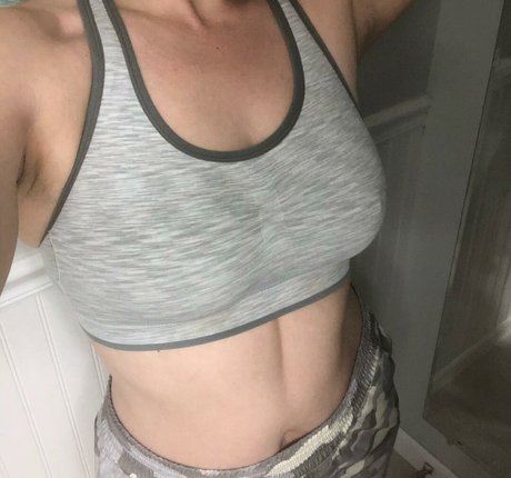 Emily Sequoia OnlyFans Fotos