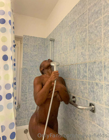 Maya fields OnlyFans Leak