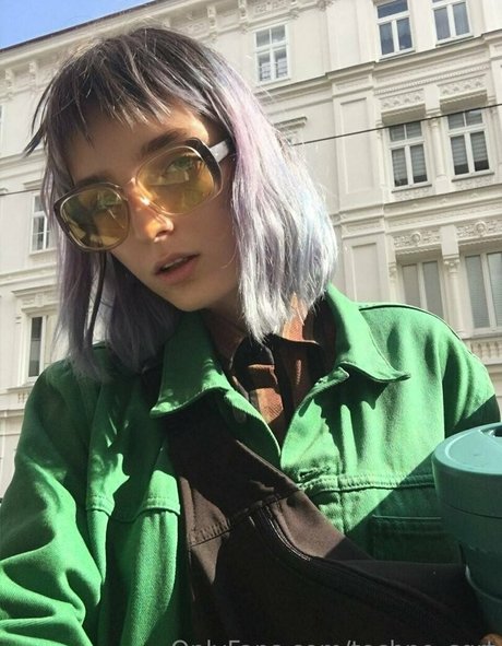 techno sqrt OnlyFans-Rezensionen