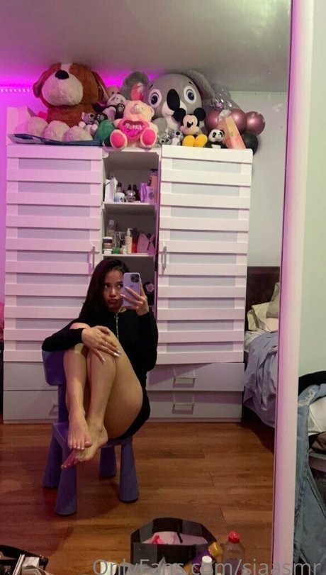 siaasmr NurlyFans-Pornos