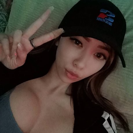 Luna Ly OnlyFans Sex geleakt