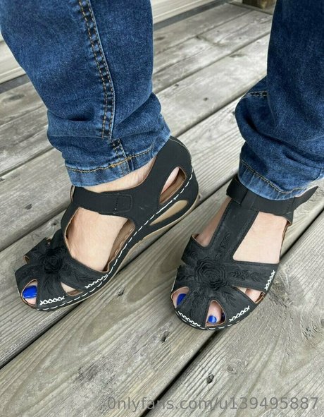 foot mistress miss b Po OnlyFans