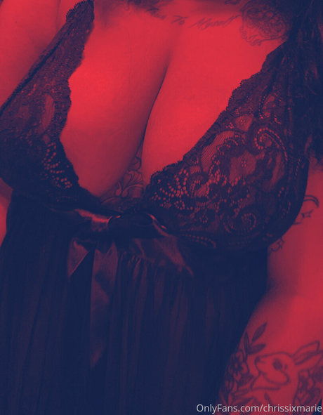 chrissixmarie OnlyFans nackt