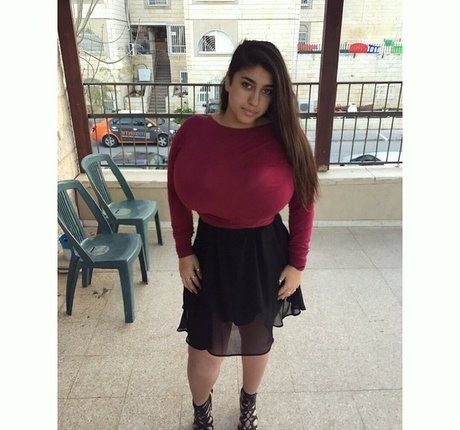 Yuval OnlyFans Arsch Leak