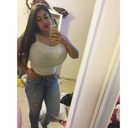 Yuval Nacktbilder OnlyFans geleakt