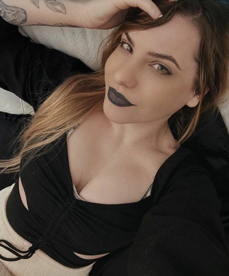 Sara Secora OnlyFans Arsch Leak