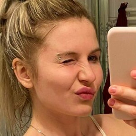 bicepgirl OnlyFans Leak