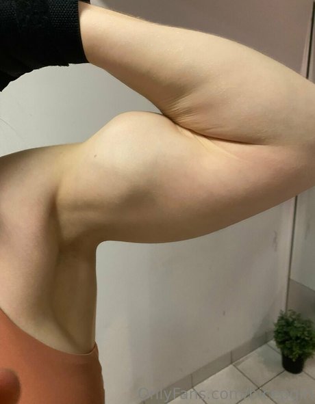 bicepgirl OnlyFans-Komplettinhalte