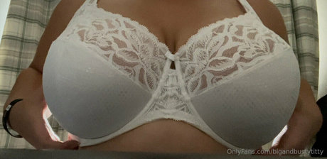 bigandbustytitty XXX OnlyFans