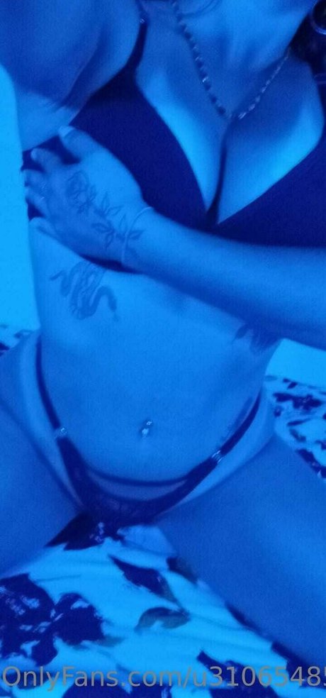 vampy alicia OnlyFans Brüste Bild