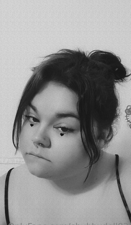 chubbydoll03 OnlyFans-Leaks