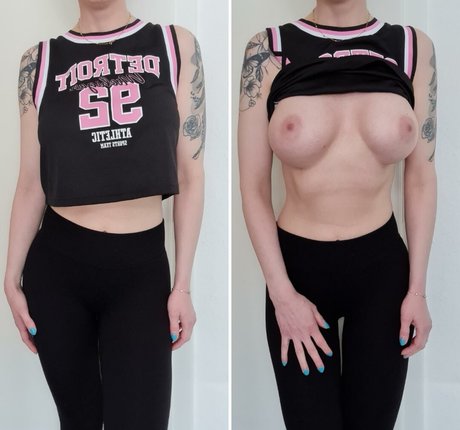 Elena Electra Nackt auf OnlyFans