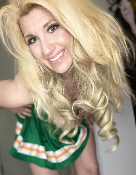 costuming NSFW OnlyFans