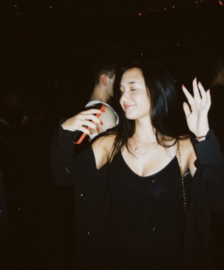 Eva Lys Nur für Fans