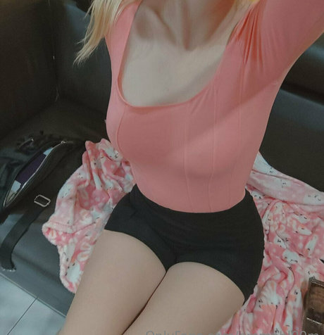 emmabl00m OnlyFans Nacktbilder geleakt