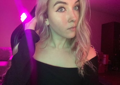 emilycc Nacktbilder OnlyFans