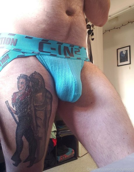 andymoto Titten OnlyFans