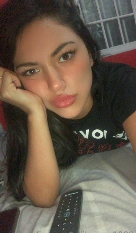 libriana1098 OnlyFans Model Bilder