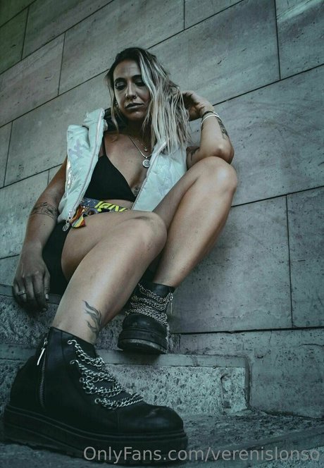 verenislonso Neue geleakte OnlyFans-Inhalte