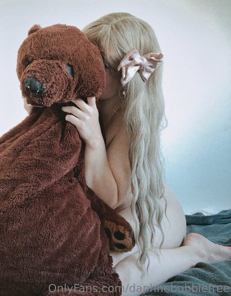 daphnebubblefree OnlyFans öffentliche Fotos OnlyFans