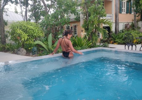 junebug3333 Nacktpornos auf OnlyFans