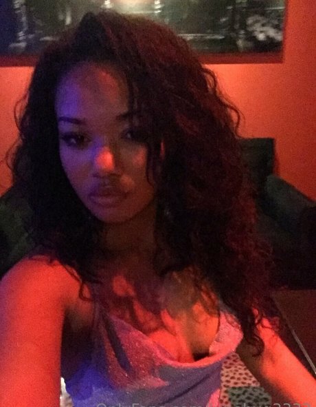 junebug3333 OnlyFans-Archiv